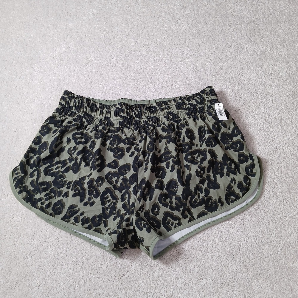 Victoria's Secret Sport Dark Green Cheetah Quick Dry Active Shorts Medium NWT - Picture 1 of 9